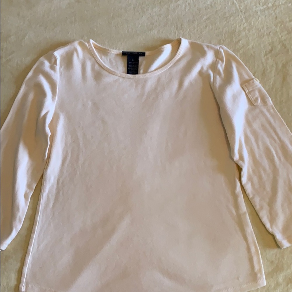 Yellow 3/4 length sleeve with pocket sleeve